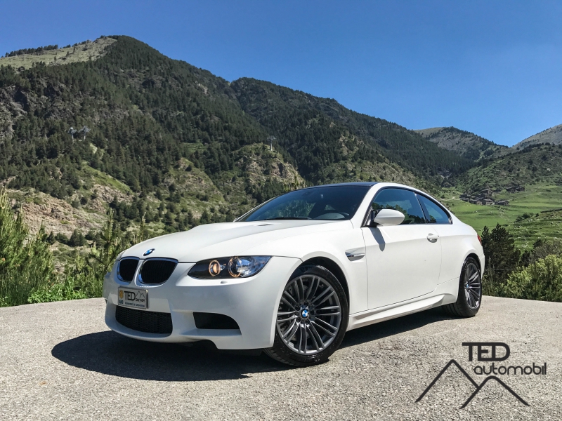 BMW M3 V8 420cv manual
