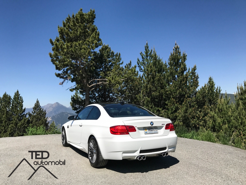BMW M3 V8 420cv manual