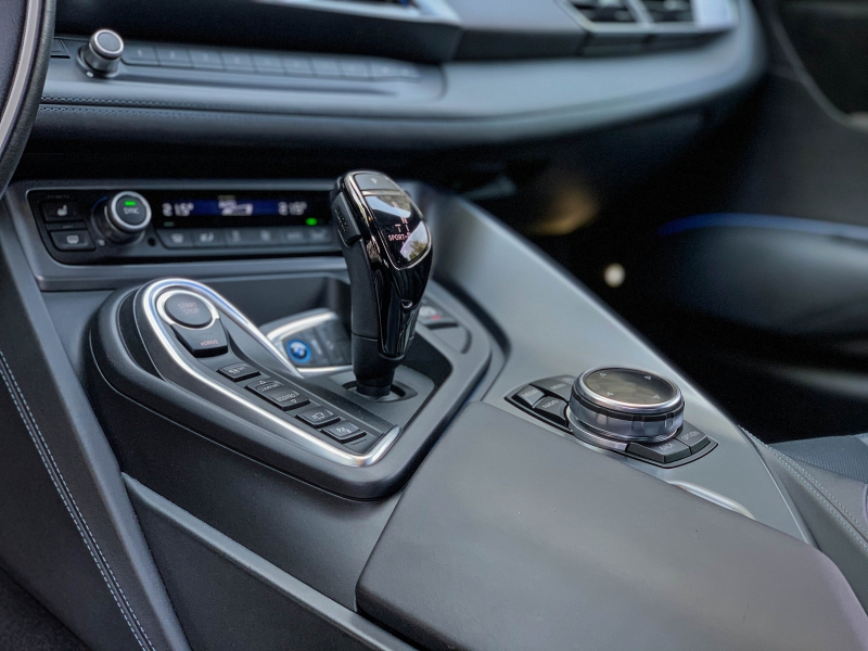 BMW i8 Hybrid 362cv