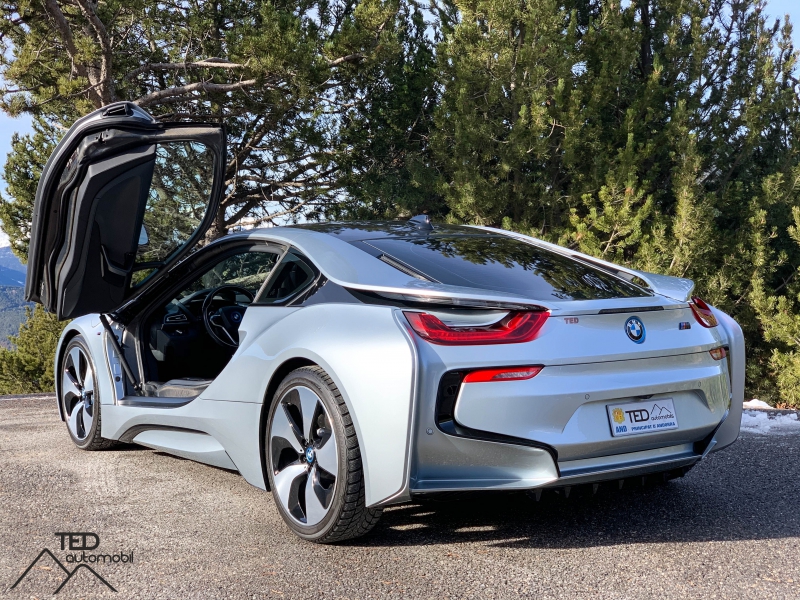 BMW i8 Hybrid 362cv