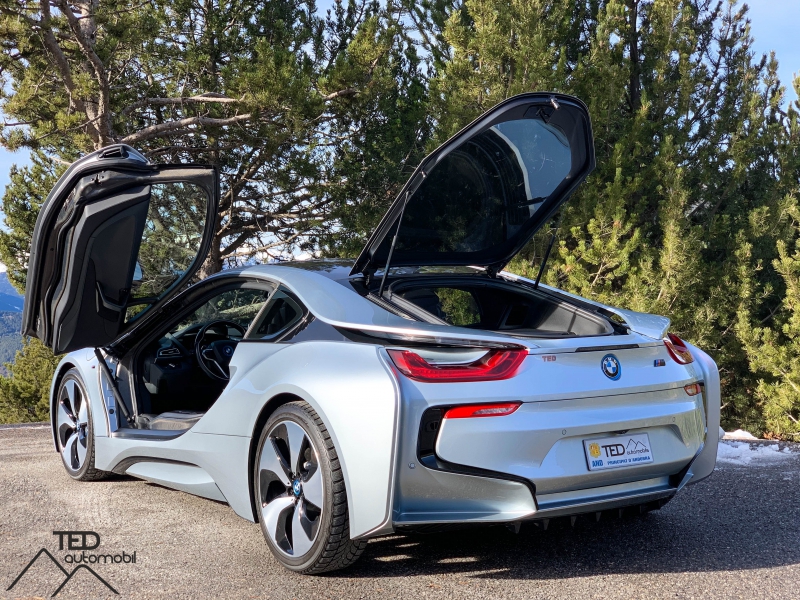 BMW i8 Hybrid 362cv