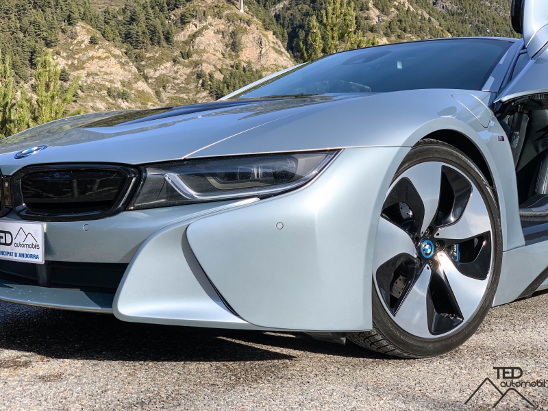 BMW i8 Hybrid 362cv