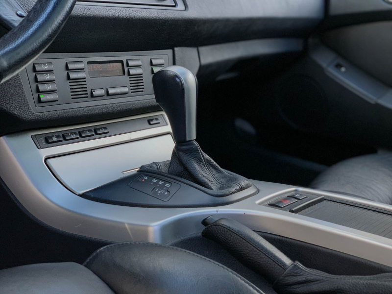 BMW X5 4.6is 347cv