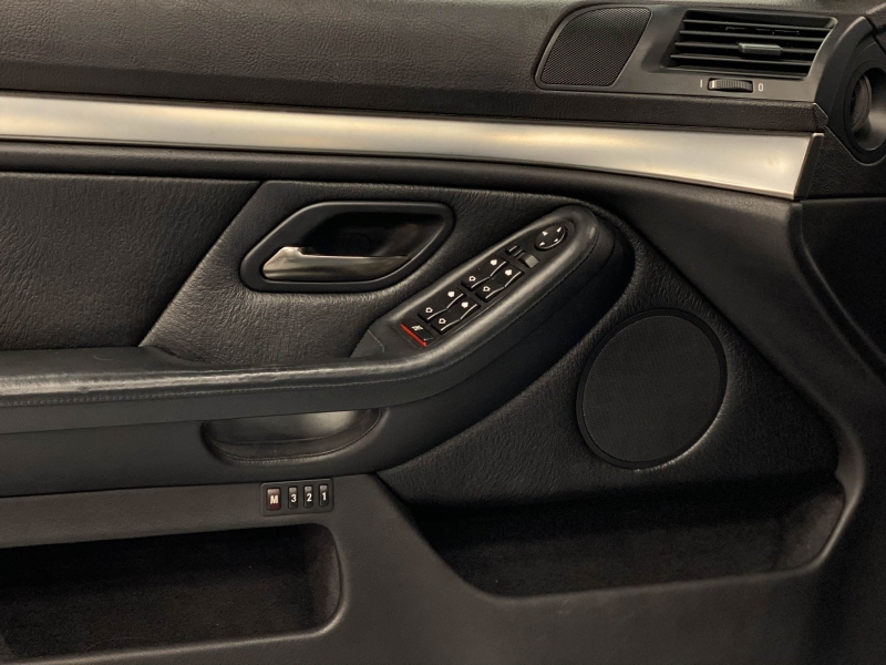 BMW M5 E39 400cv