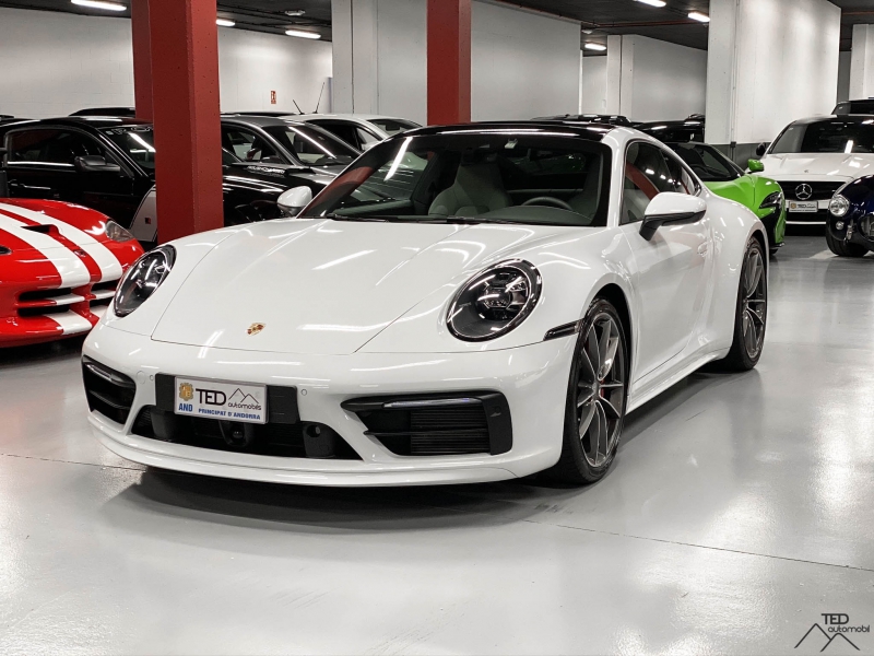 Porsche 911 Carrera 4S 992 450cv Sport Design