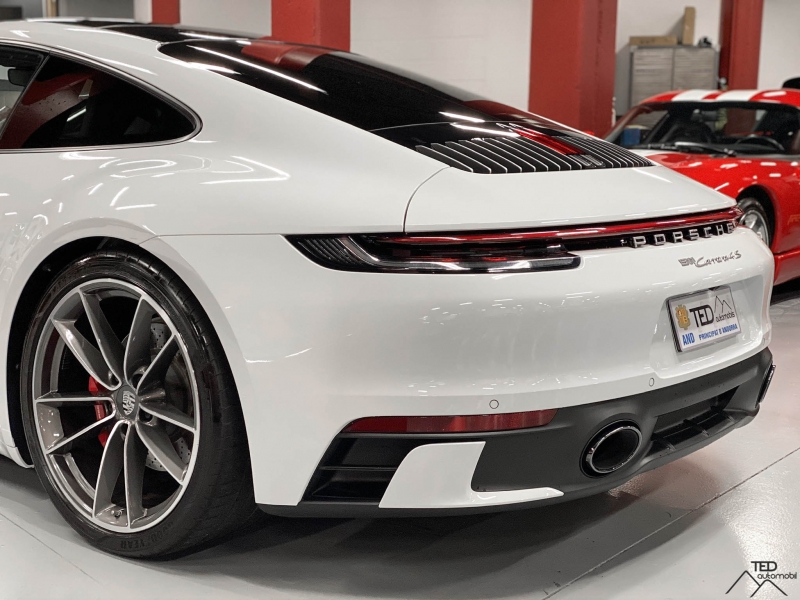 Porsche 911 Carrera 4S 992 450cv Sport Design