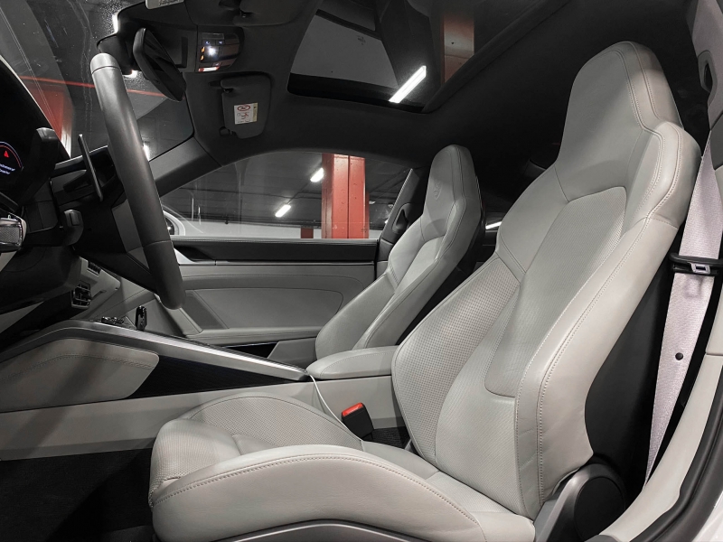 Porsche 911 Carrera 4S 992 450cv Sport Design