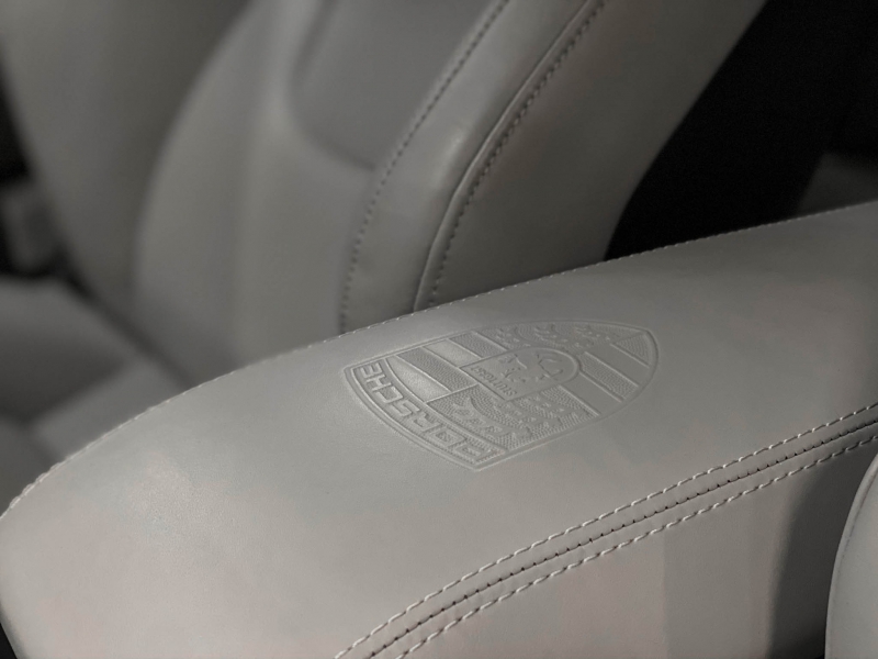 Porsche 911 Carrera 4S 992 450cv Sport Design