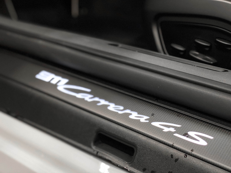Porsche 911 Carrera 4S 992 450cv Sport Design
