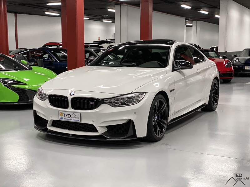 BMW M4 DKG 431cv Akrapovic