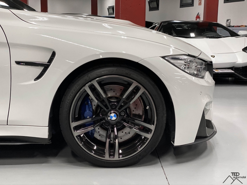 BMW M4 DKG 431cv Akrapovic