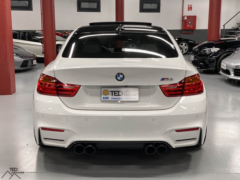 BMW M4 DKG 431cv Akrapovic