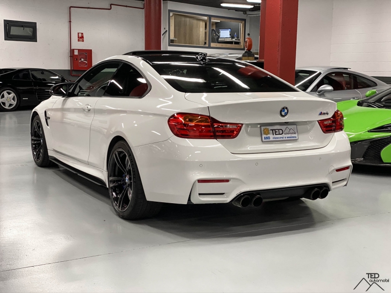 BMW M4 DKG 431cv Akrapovic
