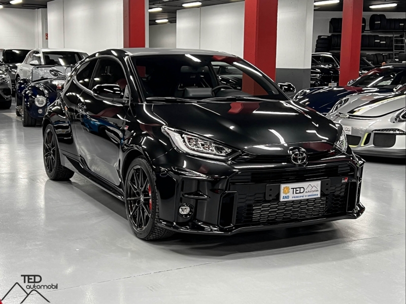 Toyota Yaris GR Track Pack 261cv Miltek Eventuri