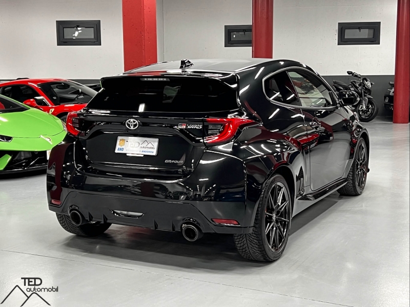 Toyota Yaris GR Track Pack 261cv Miltek Eventuri
