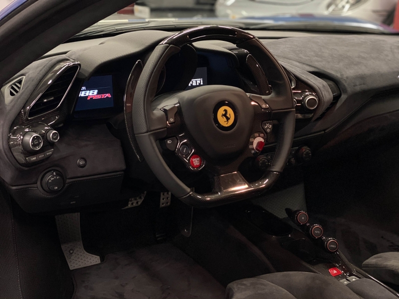 Ferrari 488 Pista 720cv