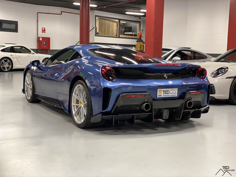 Ferrari 488 Pista 720cv