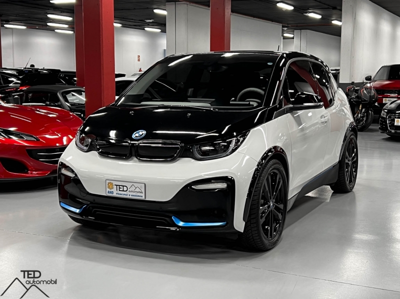 BMW I3S Elèctric REX 184cv Interior Alcantara