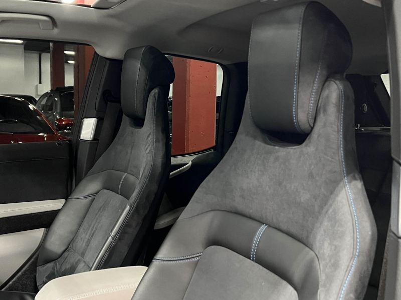 BMW I3S Elèctric REX 184cv Interior Alcantara