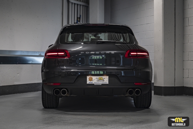PORSCHE MACAN S