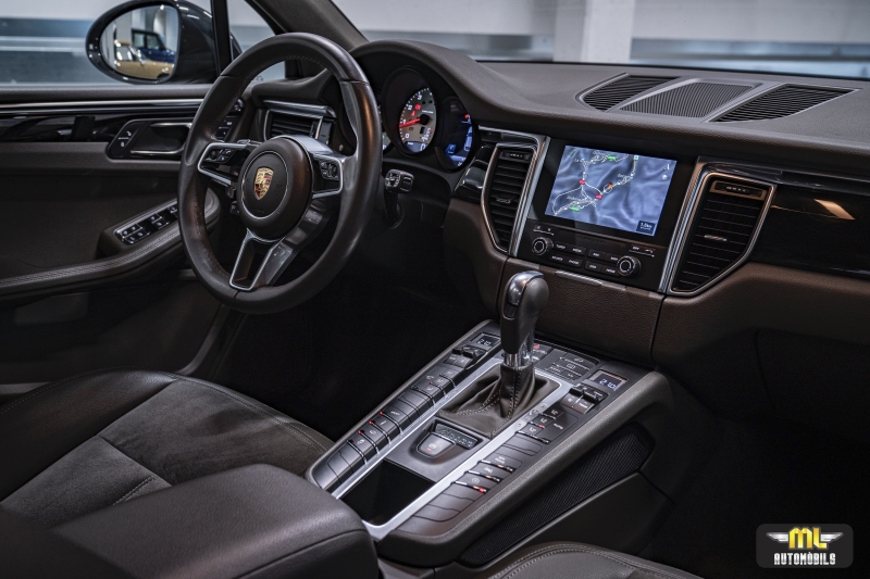 PORSCHE MACAN S