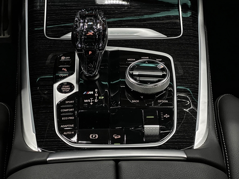 BMW X7 M50d 400cv
