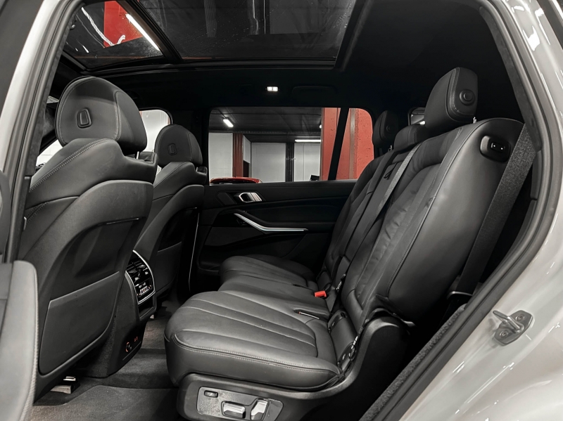 BMW X7 M50d 400cv