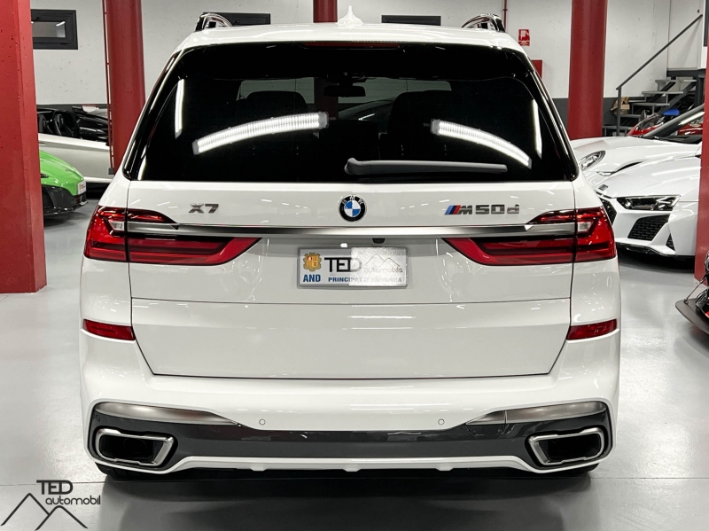 BMW X7 M50d 400cv