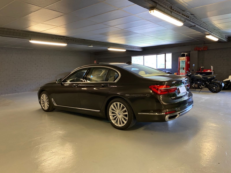 BMW 740Xdrive “320cv”