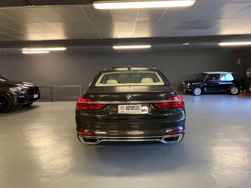BMW 740Xdrive “320cv”