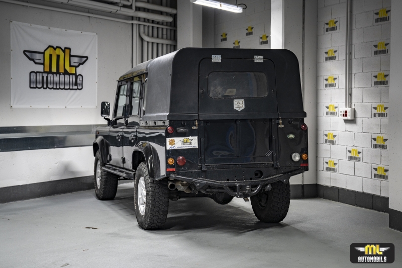 LAND ROVER DEFENDER PICK-UP 