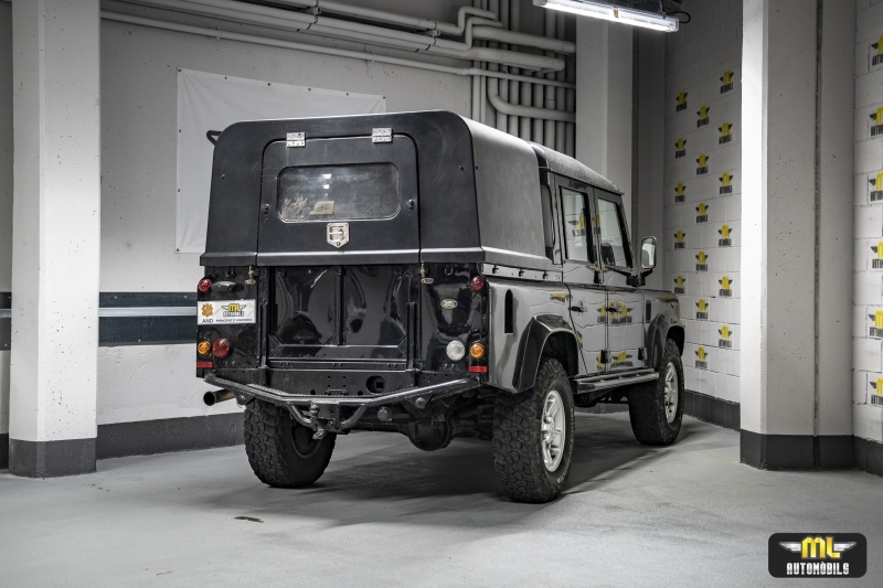 LAND ROVER DEFENDER PICK-UP 