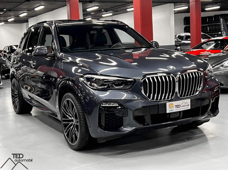 BMW X5 40i 340cv Pack M 7 places