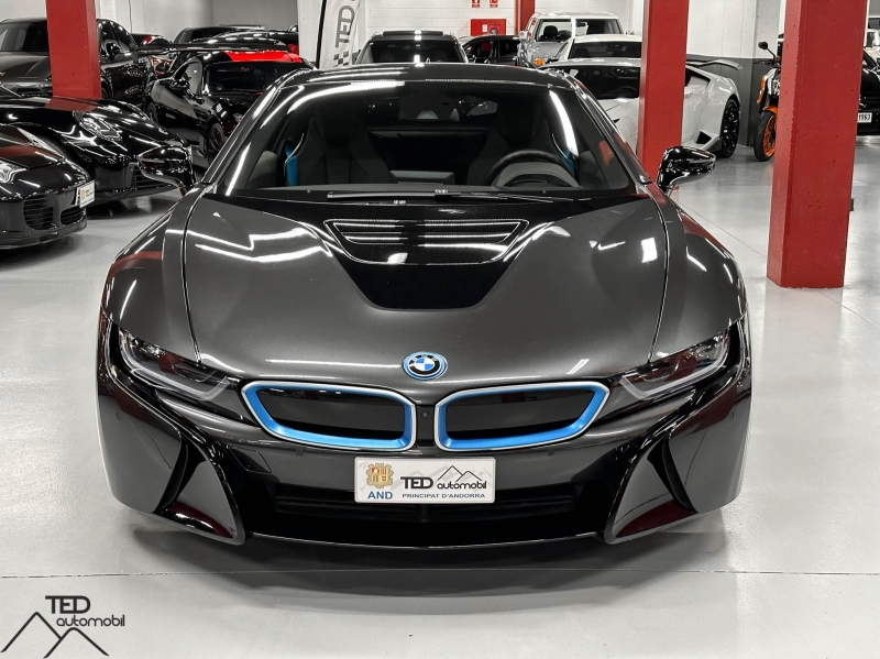 BMW i8 Coupé Hybrid 374cv