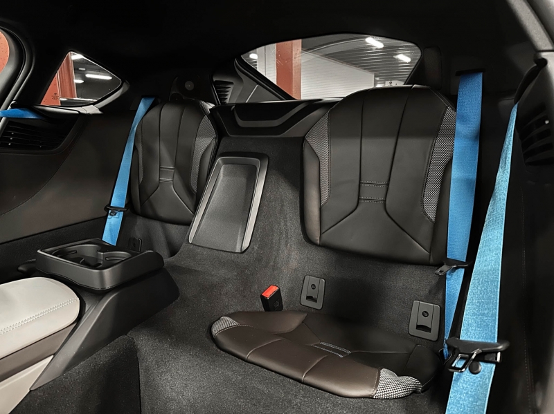 BMW i8 Coupé Hybrid 374cv
