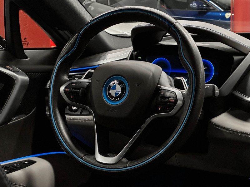 BMW i8 Coupé Hybrid 374cv