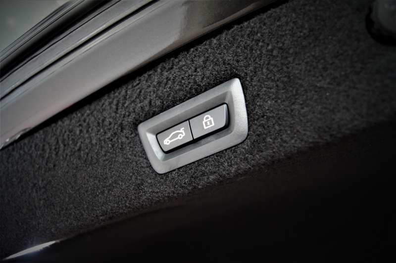 BMW 750I XDRIVE 530CV * A RE-ESTRENAR * * FULL EQUIP *