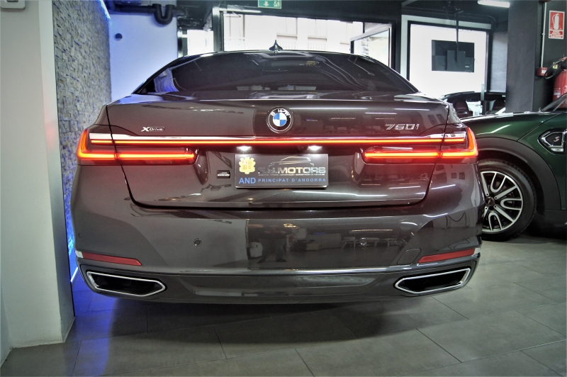 BMW 750I XDRIVE 530CV * A RE-ESTRENAR * * FULL EQUIP *