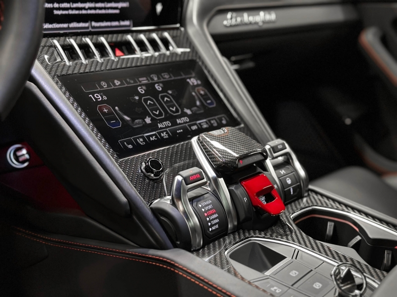 Lamborghini Urus 650cv Akrapovic full