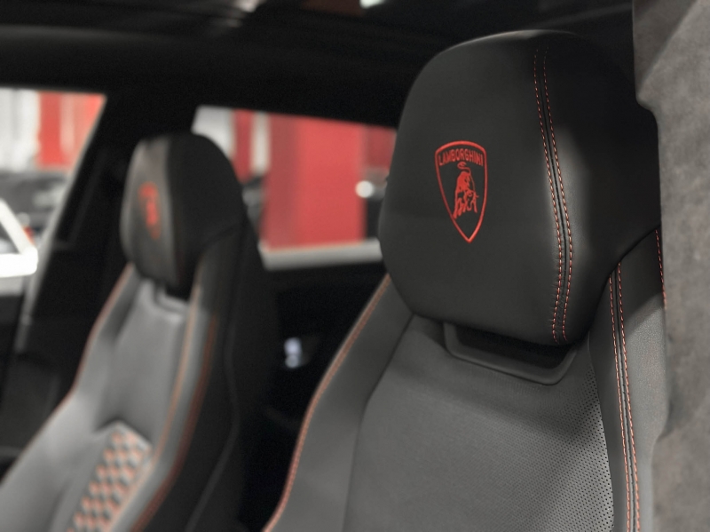 Lamborghini Urus 650cv Akrapovic full