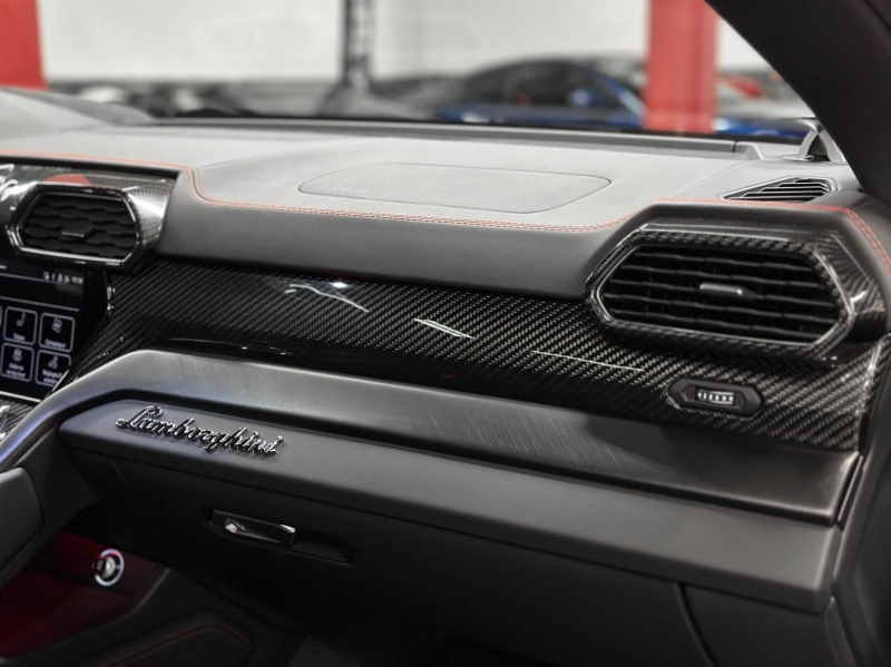 Lamborghini Urus 650cv Akrapovic full
