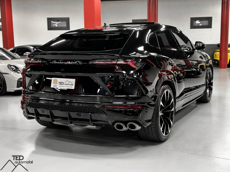 Lamborghini Urus 650cv Akrapovic full