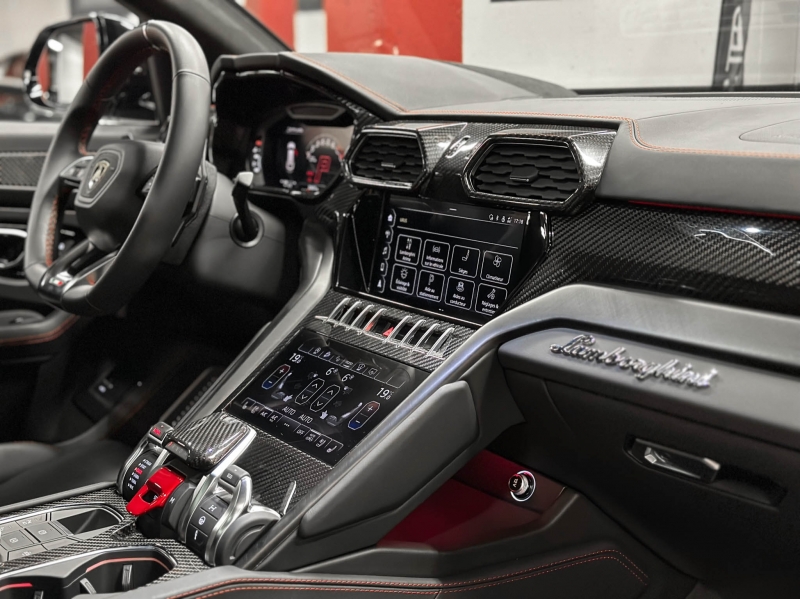 Lamborghini Urus 650cv Akrapovic full