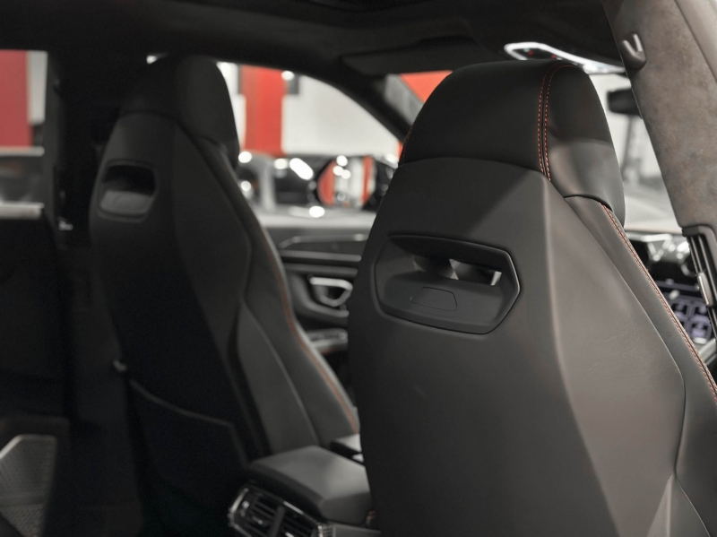 Lamborghini Urus 650cv Akrapovic full