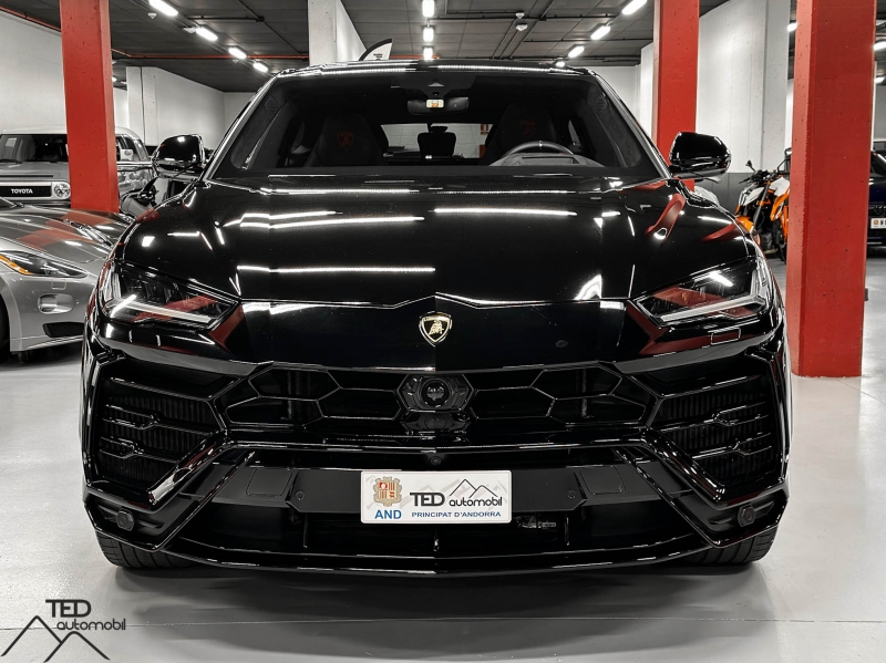 Lamborghini Urus 650cv Akrapovic full