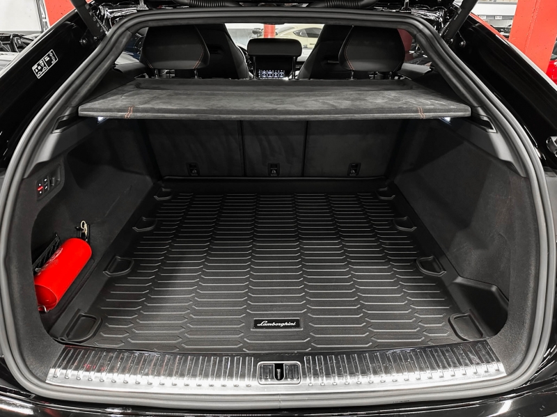 Lamborghini Urus 650cv Akrapovic full