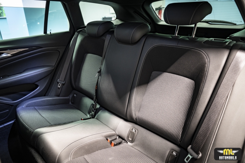 Opel Insignia Sports Tourer 2.0 CDTi 174CV