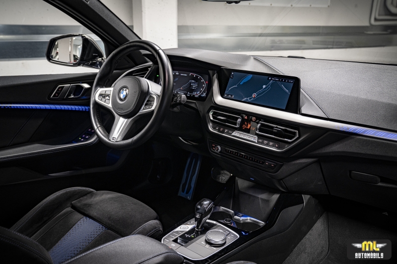 BMW M135i xDrive 2021