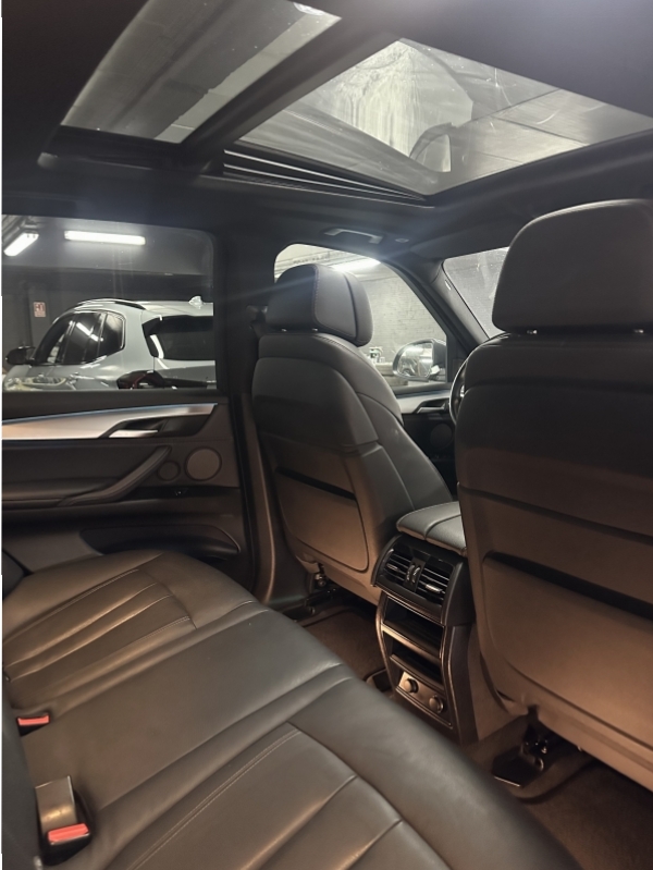 BMW X5 4.0d pack M 