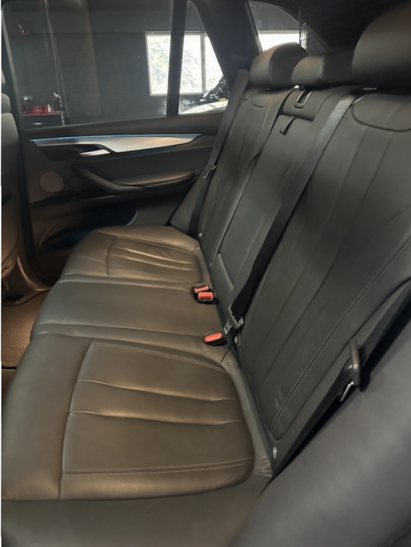 BMW X5 4.0d pack M 